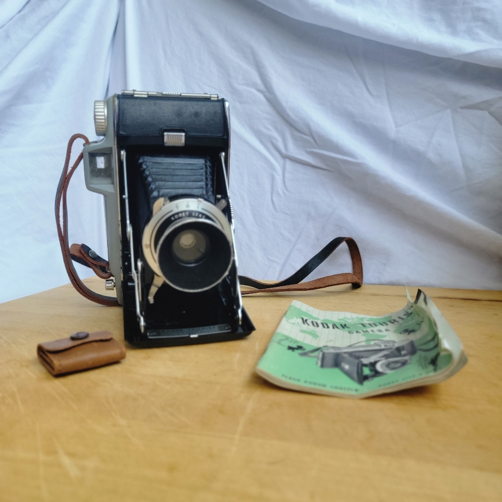 Kodak Tour Camera - Picture 1 of 8
